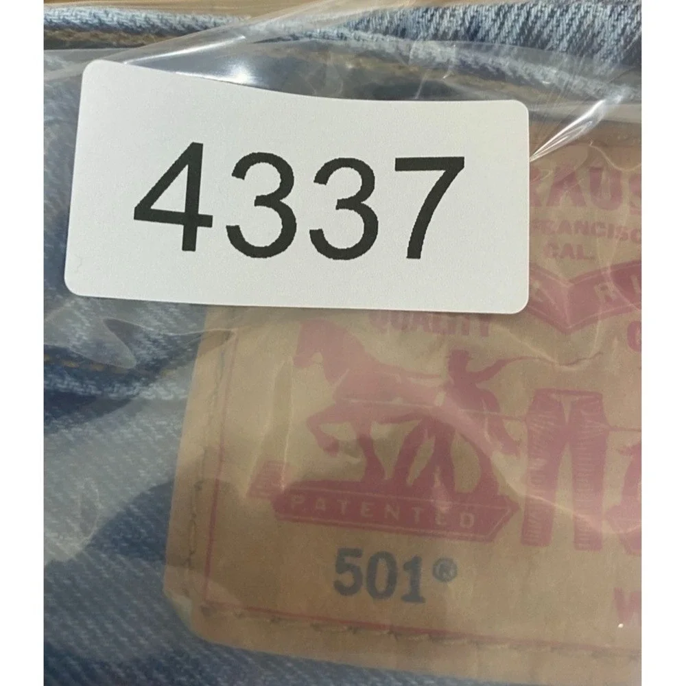 Levis 501 Jeans Mens 36x30 Blue Med Wash 100% Cotton‎ Straight Leg Denim Classic